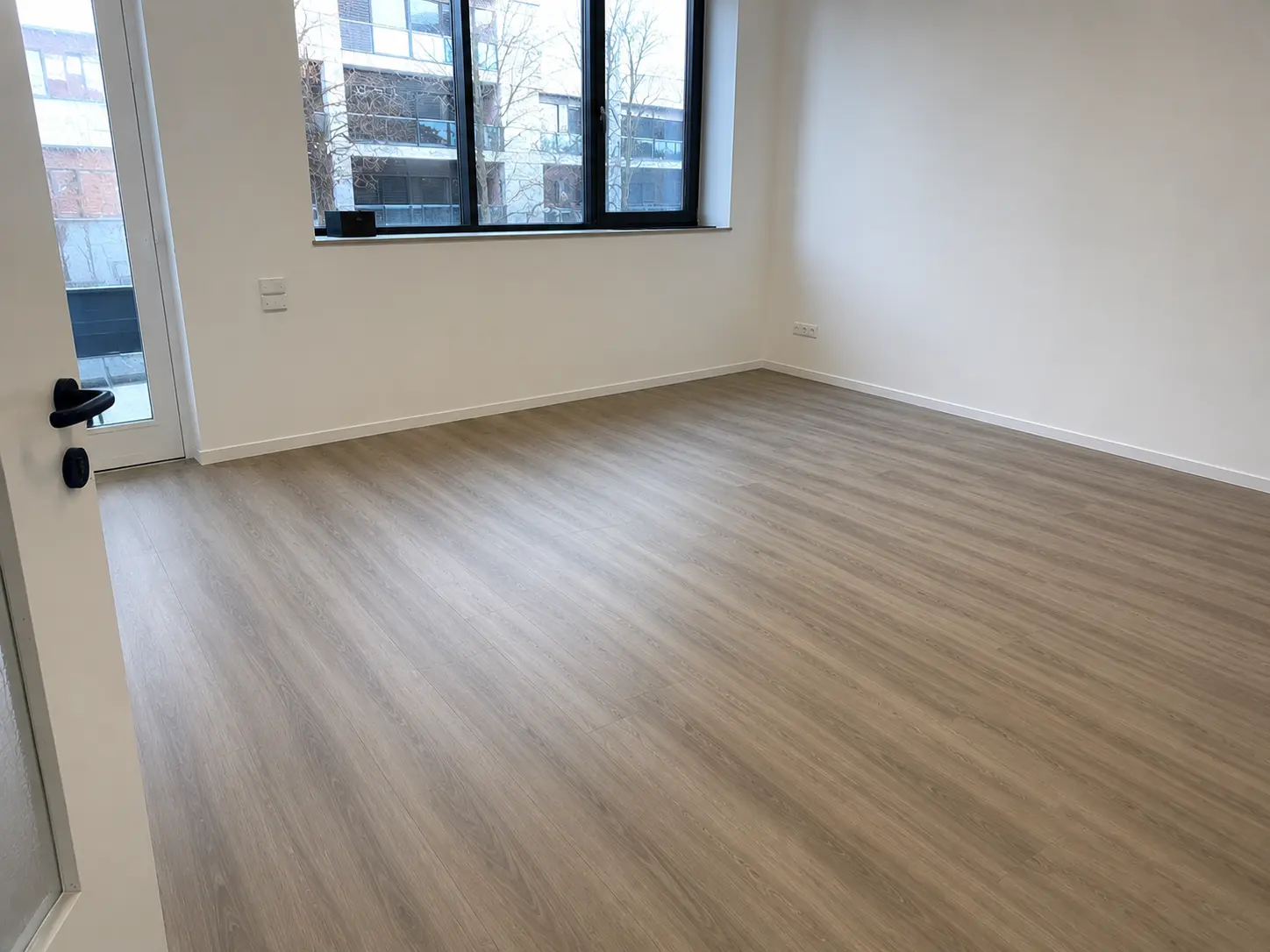 Neubaureinigung in fertig gereinigtem Wohnzimmer in Hagen